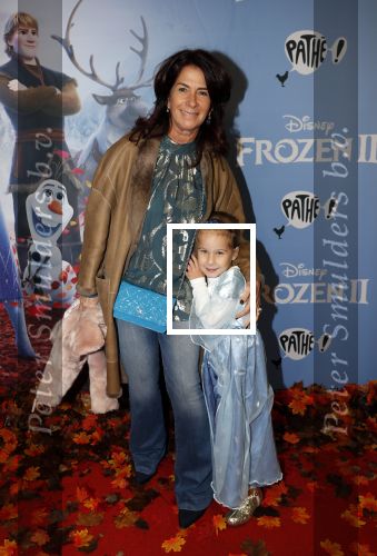 Amsterdam 16 november 2019
Premiere Frozen 2 in Tuschinski. Tanja Bamberger met kleindochter