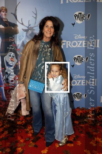 Amsterdam 16 november 2019
Premiere Frozen 2 in Tuschinski. Tanja Bamberger met kleindochter