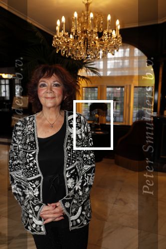 Amsterdam 21 november 2019
CD presentatie Therese Steinmetz in het Apollofirst hotel.
Therese zingt met Philippe Elan