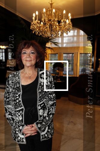 Amsterdam 21 november 2019
CD presentatie Therese Steinmetz in het Apollofirst hotel.
Therese zingt met Philippe Elan
