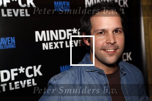 Amsterdam 25 november 2019
Boekpresentatie Victor Mids en Oscar Verpoort ( MINDFUCK) in het Amstel Hotel . Hans Kazan krijgt het eerdste exemplaar.