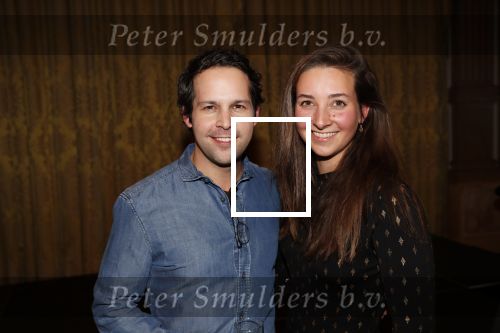 Amsterdam 25 november 2019
Boekpresentatie Victor Mids en Oscar Verpoort ( MINDFUCK) in het Amstel Hotel . Hans Kazan krijgt het eerste exemplaar. Victor met zijn vriendin Myrthe
