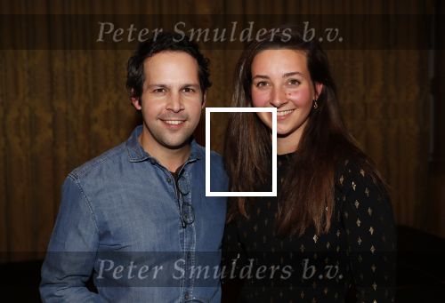 Amsterdam 25 november 2019
Boekpresentatie Victor Mids en Oscar Verpoort ( MINDFUCK) in het Amstel Hotel . Hans Kazan krijgt het eerste exemplaar. Victor met zijn vriendin Myrthe