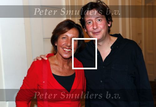 Amsterdam 25 november 2019
Boekpresentatie Victor Mis en Oscar Verport ( MINDFUCK) in het Amstel Hotel . Hans Kazan krijgt het eerste exemplaar. Wendy Kazan met haar zoon Steven