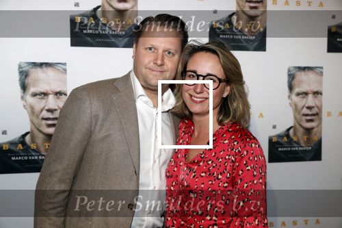 Amsterdam 2 december 2019
Boep presentatie Marco v Basten in de stadsschouwburg van Amsterdam.
Broer Wesly Bronkhorst met zijn vrouw