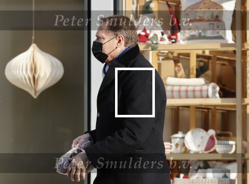 Amsterdam 25 november 2020
Albert Verlinde doet boodschappen met mondkapje