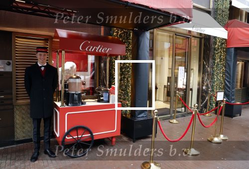Amsterdam 12 december 2020
De cartier winkel op de pc hooftstraat in kerstsfeer