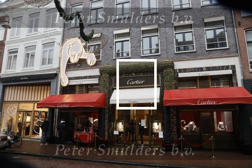 Amsterdam 12 december 2020
De cartier winkel op de pc hooftstraat in kerstsfeer