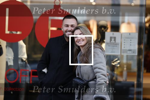 Amsterdam 5 december 2020
Dave Roelvink met zijn vriendin Jazzlyn op de pc hooftstraat