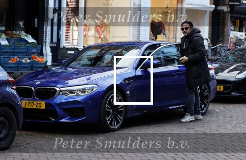 Amsterdam 5 december 2020
Dennis Rugebregt met BMW M5  in Amsterdam zuid.