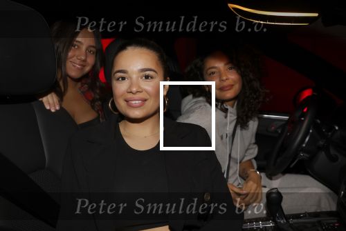 Amsterdam 12 november 2020
Famke Louise presenteert haar nieuwe cd bij Loogman in Amsterdam . Fajah Lourens kwam met haar dochter