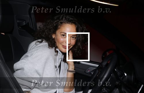 Amsterdam 12 november 2020
Famke Louise presenteert haar nieuwe cd bij Loogman in Amsterdam . Fajah Lourens kwam met haar dochter