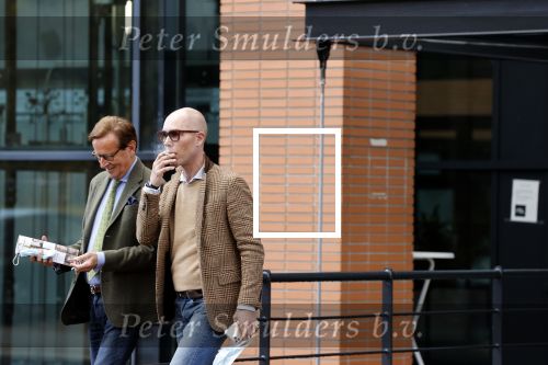 Den Haag Schiphol en Hilversum
Frank Jansen en zijn partneer Rogier Smit rijden van hun huis in Den Haag naar RTL in Hilversum waar ze een gesprek hebben met Peter v d Vorst van RTL
