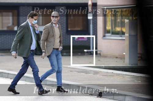 Den Haag Schiphol en Hilversum
Frank Jansen en zijn partneer Rogier Smit rijden van hun huis in Den Haag naar RTL in Hilversum waar ze een gesprek hebben met Peter v d Vorst van RTL