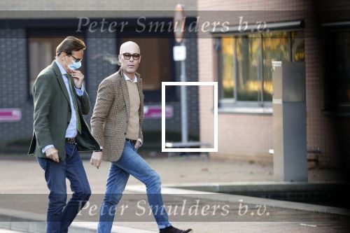 Den Haag Schiphol en Hilversum
Frank Jansen en zijn partneer Rogier Smit rijden van hun huis in Den Haag naar RTL in Hilversum waar ze een gesprek hebben met Peter v d Vorst van RTL