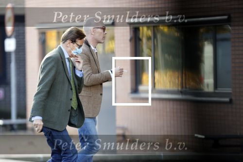 Den Haag Schiphol en Hilversum
Frank Jansen en zijn partneer Rogier Smit rijden van hun huis in Den Haag naar RTL in Hilversum waar ze een gesprek hebben met Peter v d Vorst van RTL