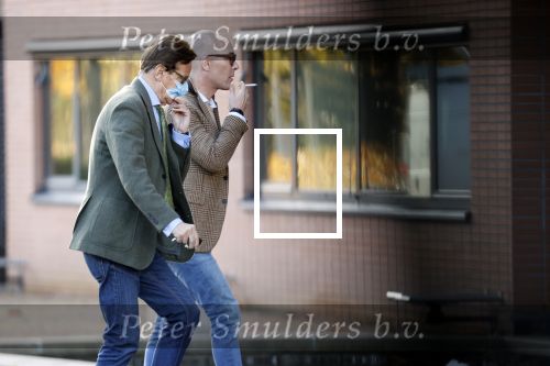 Den Haag Schiphol en Hilversum
Frank Jansen en zijn partneer Rogier Smit rijden van hun huis in Den Haag naar RTL in Hilversum waar ze een gesprek hebben met Peter v d Vorst van RTL