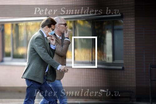 Den Haag Schiphol en Hilversum
Frank Jansen en zijn partneer Rogier Smit rijden van hun huis in Den Haag naar RTL in Hilversum waar ze een gesprek hebben met Peter v d Vorst van RTL