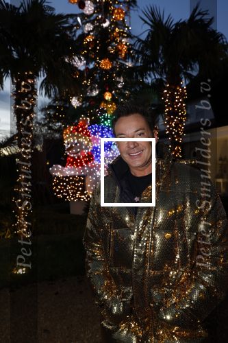 Aalsmeer 18 december 2020
Gerard Joling zijn huis is helemaal versierd met kerstlichtjes en bomen