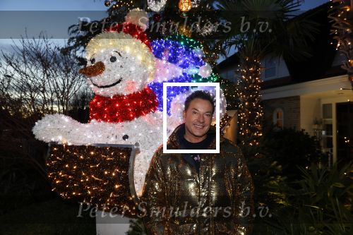 Aalsmeer 18 december 2020
Gerard Joling zijn huis is helemaal versierd met kerstlichtjes en bomen