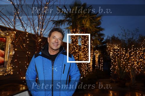 Aalsmeer 18 december 2020
Gerard Joling zijn huis is helemaal versierd met kerstlichtjes en bomen