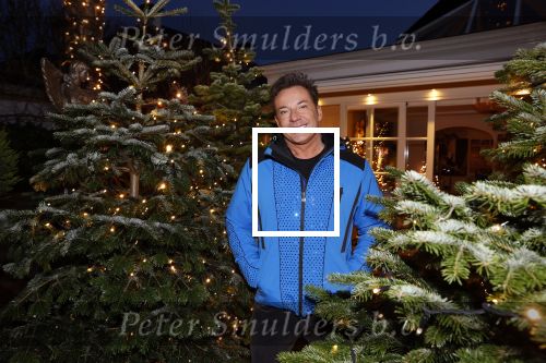 Aalsmeer 18 december 2020
Gerard Joling zijn huis is helemaal versierd met kerstlichtjes en bomen