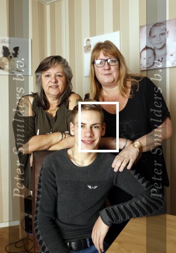 Den Haag 3 december 2020
Gio Zwikker thuis met zijn omaâ€™s