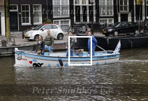 Amsterdam 8 september 2020
Schoonmaken van de grachten in Amsterdam met speciale boot gemaakt van plastic uit de grachten.
