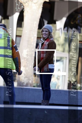 Amsterdam 18 november 2020
Opnames met ilse Warringa op het Rembrandtplein. Menno Kohler doet produktie . Zijn vrouw en zoontje komen even kijken .