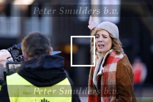 Amsterdam 18 november 2020
Opnames met ilse Warringa op het Rembrandtplein. Menno Kohler doet produktie . Zijn vrouw en zoontje komen even kijken .