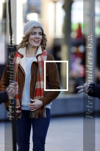 Amsterdam 18 november 2020
Opnames met ilse Warringa op het Rembrandtplein. Menno Kohler doet produktie . Zijn vrouw en zoontje komen even kijken .