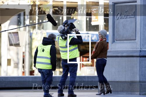 Amsterdam 18 november 2020
Opnames met ilse Warringa op het Rembrandtplein. Menno Kohler doet produktie . Zijn vrouw en zoontje komen even kijken .