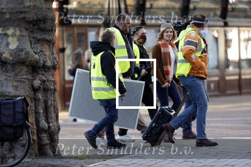 Amsterdam 18 november 2020
Opnames met ilse Warringa op het Rembrandtplein. Menno Kohler doet produktie . Zijn vrouw en zoontje komen even kijken .