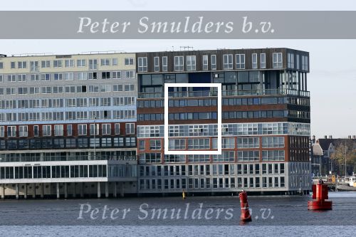 Amsterdam 9 november 2020
In dit complex ( Silodam) heeft Jeroen Pauw een appartement gekocht.