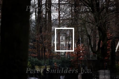 Lage Vuursche 3 december 2020
Het graf van Prins Friso op de begraafplaats in Lage Vuursche naatt kasteel Drakesteyn waar Prinses Beatrix woont