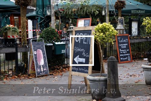 Lage Vuursche 3 december 2020
Het graf van Prins Friso op de begraafplaats in Lage Vuursche naatt kasteel Drakesteyn waar Prinses Beatrix woont