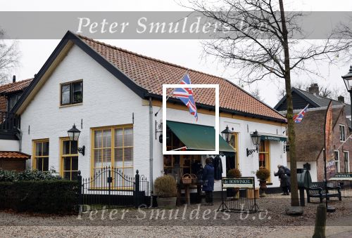 Lage Vuursche 3 december 2020
Het graf van Prins Friso op de begraafplaats in Lage Vuursche naatt kasteel Drakesteyn waar Prinses Beatrix woont