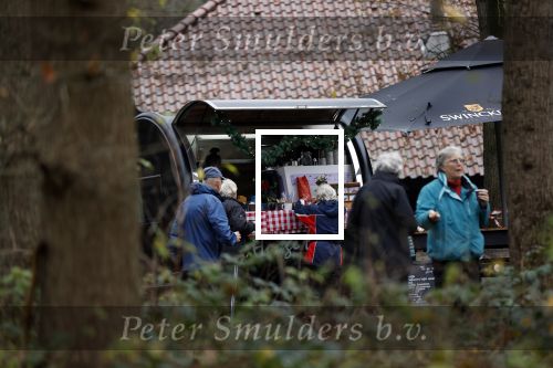 Lage Vuursche 3 december 2020
Het graf van Prins Friso op de begraafplaats in Lage Vuursche naatt kasteel Drakesteyn waar Prinses Beatrix woont