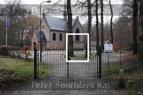 Lage Vuursche 3 december 2020
Het graf van Prins Friso op de begraafplaats in Lage Vuursche naatt kasteel Drakesteyn waar Prinses Beatrix woont