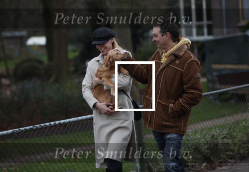 Ouderkerk aan de Amstel 11 december 2020
Nicolette Kluijver met haar man en hun nieuwe puppy.