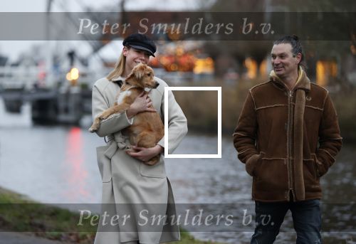 Ouderkerk aan de Amstel 11 december 2020
Nicolette Kluijver met haar man en hun nieuwe puppy.
