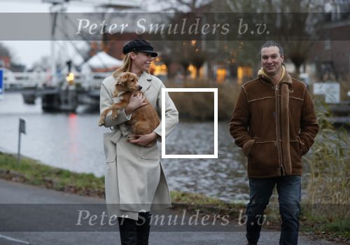 Ouderkerk aan de Amstel 11 december 2020
Nicolette Kluijver met haar man en hun nieuwe puppy.