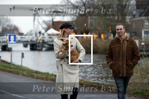 Ouderkerk aan de Amstel 11 december 2020
Nicolette Kluijver met haar man en hun nieuwe puppy.