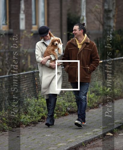 Ouderkerk aan de Amstel 11 december 2020
Nicolette Kluijver met haar man en hun nieuwe puppy.