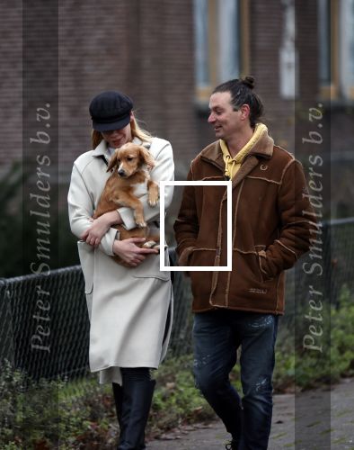 Ouderkerk aan de Amstel 11 december 2020
Nicolette Kluijver met haar man en hun nieuwe puppy.