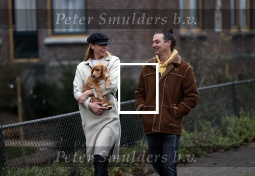 Ouderkerk aan de Amstel 11 december 2020
Nicolette Kluijver met haar man en hun nieuwe puppy.