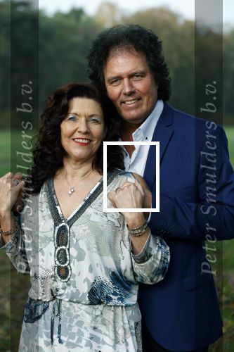 Holten 9 november 2020
Rene Le Blanc tekent een kontrakt bij Edwin en Coen v Hoevelaak. Hij kwam samen met zijn vriendin.