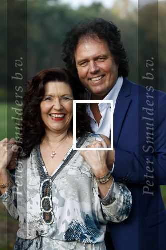 Holten 9 november 2020
Rene Le Blanc tekent een kontrakt bij Edwin en Coen v Hoevelaak. Hij kwam samen met zijn vriendin.