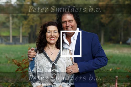 Holten 9 november 2020
Rene Le Blanc tekent een kontrakt bij Edwin en Coen v Hoevelaak. Hij kwam samen met zijn vriendin.