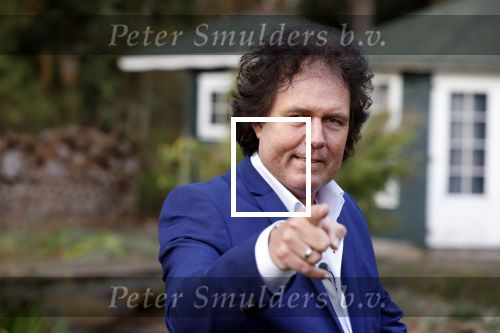 Holten 9 november 2020
Rene Le Blanc tekent een kontrakt bij Edwin en Coen v Hoevelaak. Hij kwam samen met zijn vriendin.